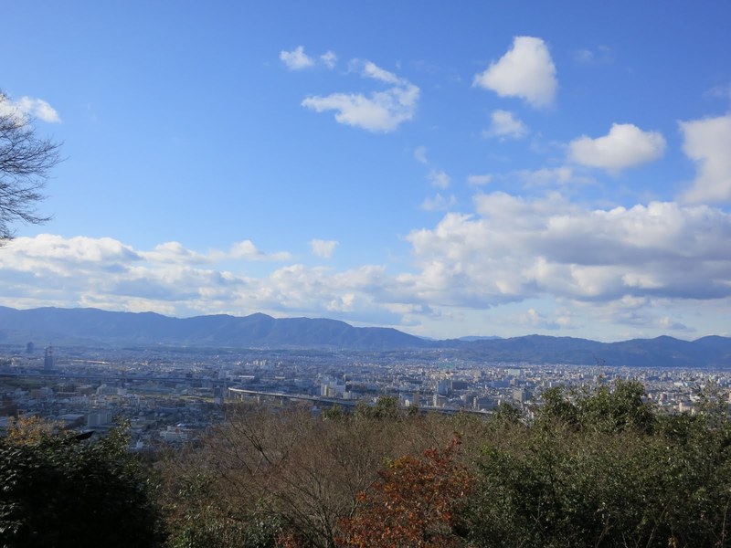 vista di kyoto da collina fushimi inari taisha