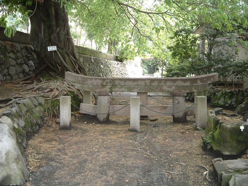 sakurajima kurokami torii