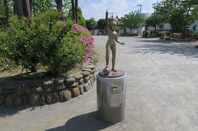 statua mark lenders tokyo